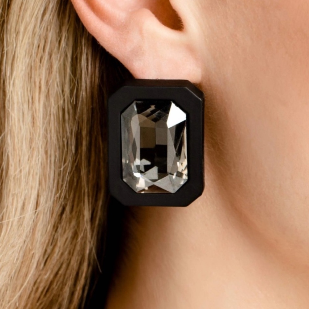 Val Black Gunmetal Rectangular Post Earrings